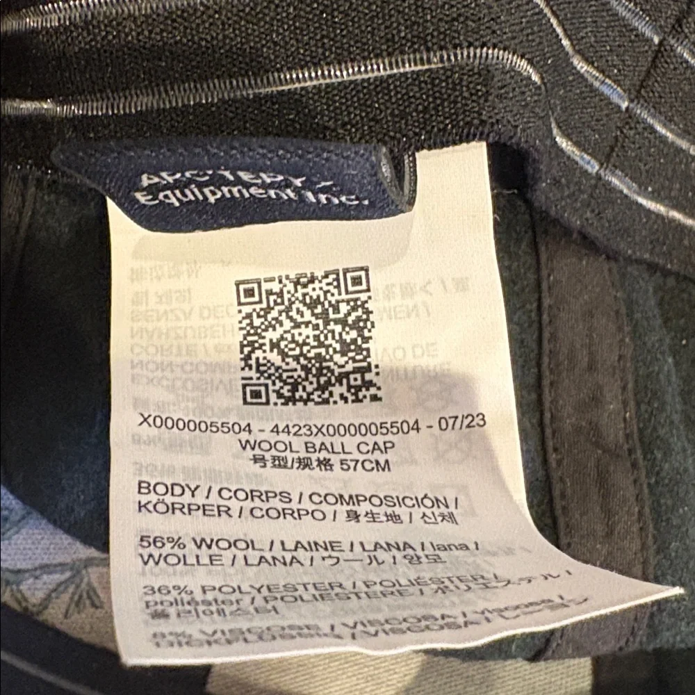 Arc'teryx dark green Cap with Green Logo - Picture 3 of 3